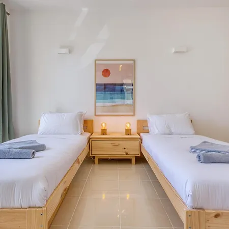 Charming Penthouse With 3 Sun Terraces Jcut2-1 דירה