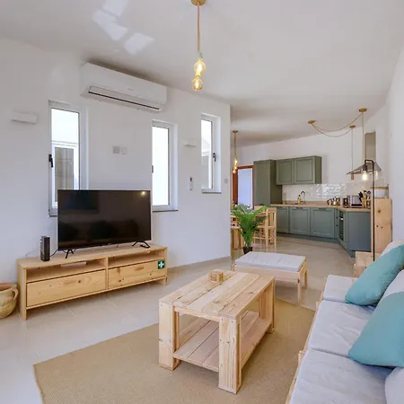 Charming Penthouse With 3 Sun Terraces Jcut2-1 דירה *